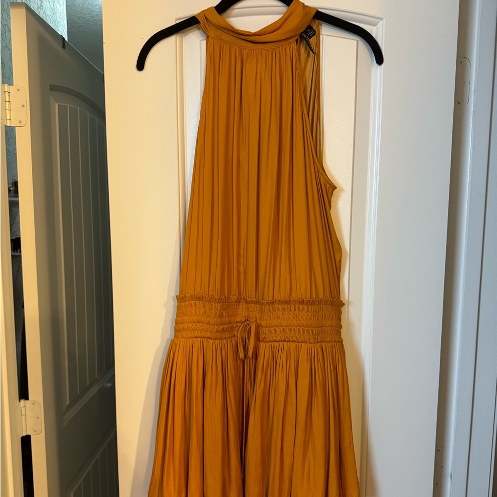 Med Versona dress never worn but no tags.